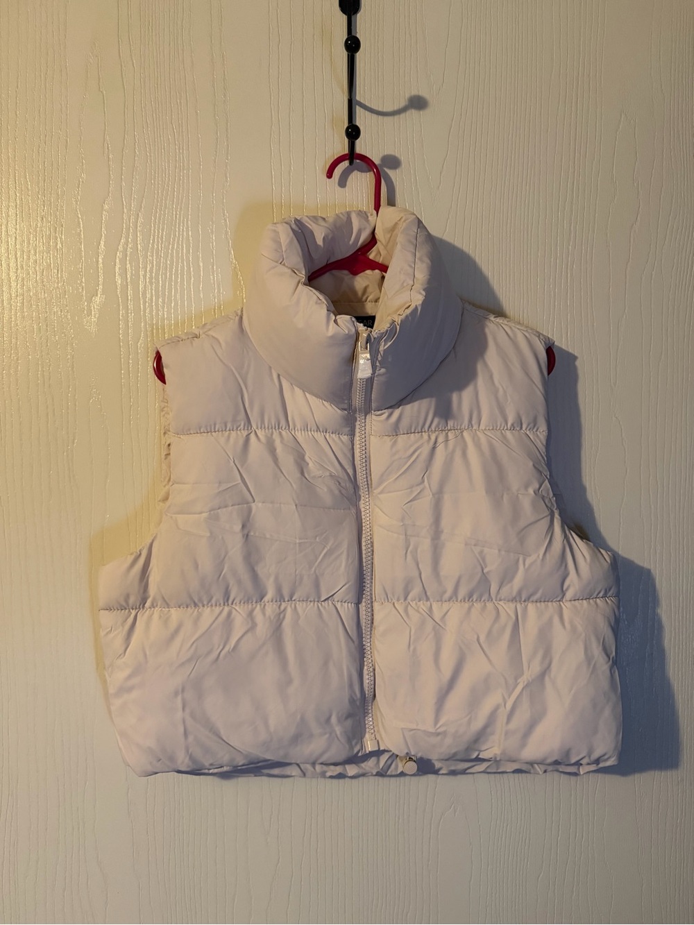 Cropped Puffer Vest in Light Beige Size Large